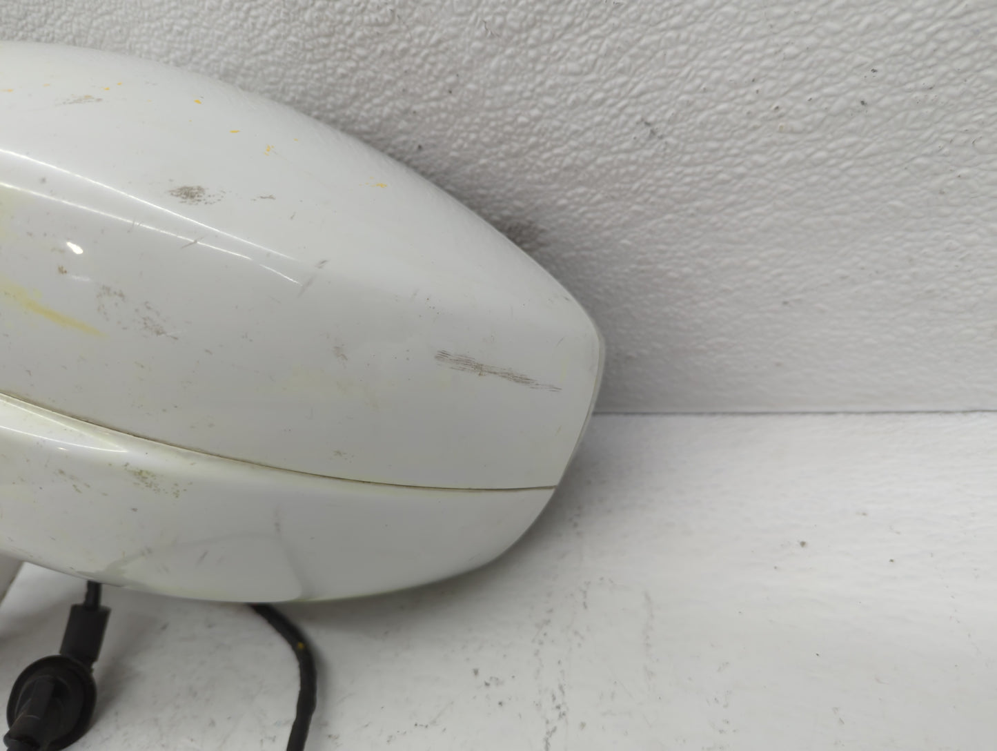 2017-2019 Chrysler Pacifica Driver Side View Mirror - Left Door Mirror OEM Used - Oemusedautoparts1.com