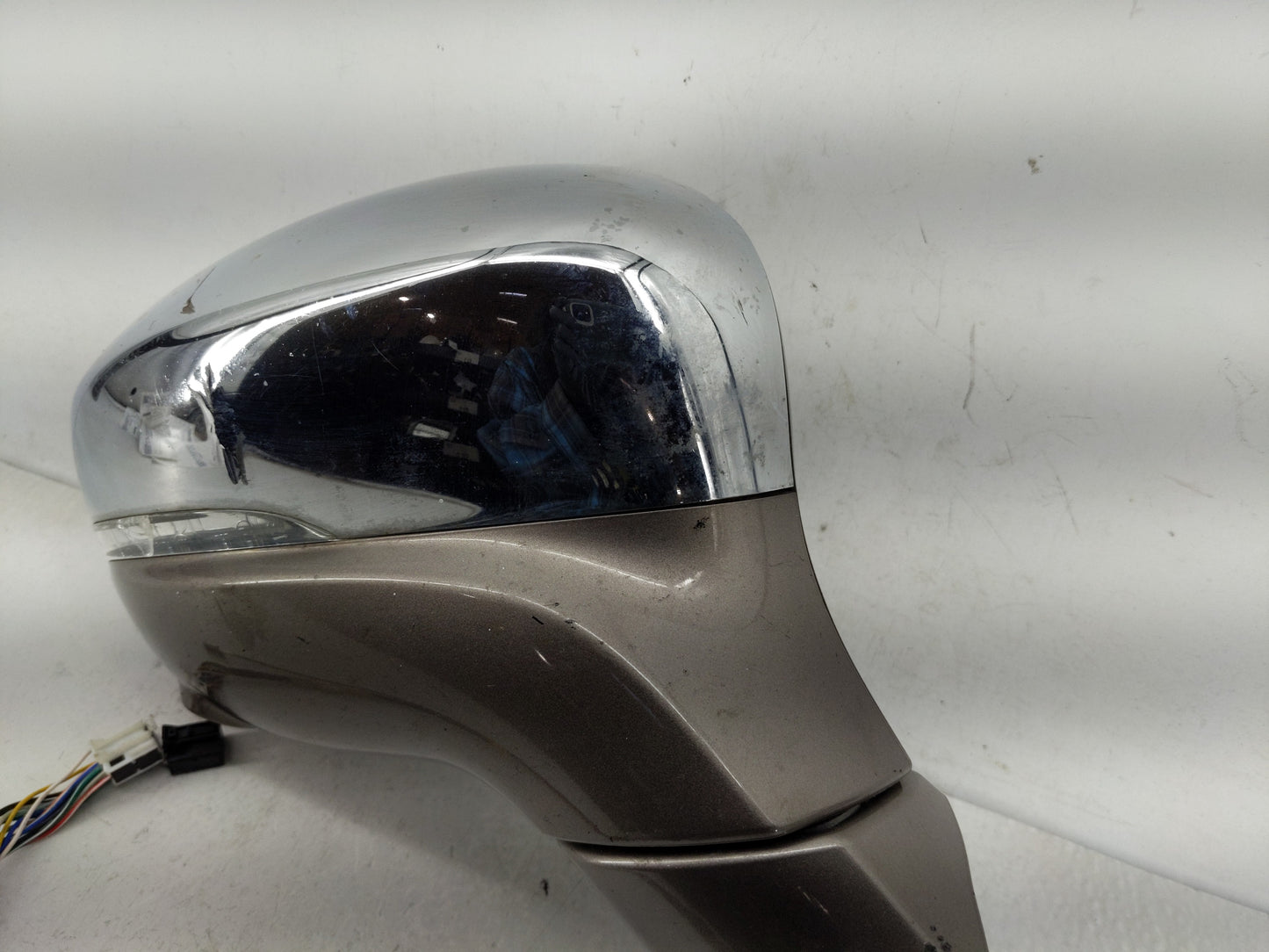 2019 Chrysler Pacifica Passenger Side View Mirror - Right Door Mirror OEM Used - Oemusedautoparts1.com