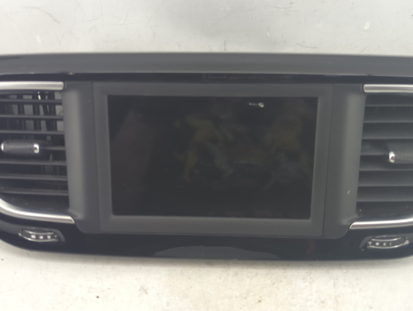 2019 Chrysler Pacifica Radio AM FM Cd Player Receiver Replacement P/N:68420247AC Fits OEM Used Auto Parts - Oemusedautoparts