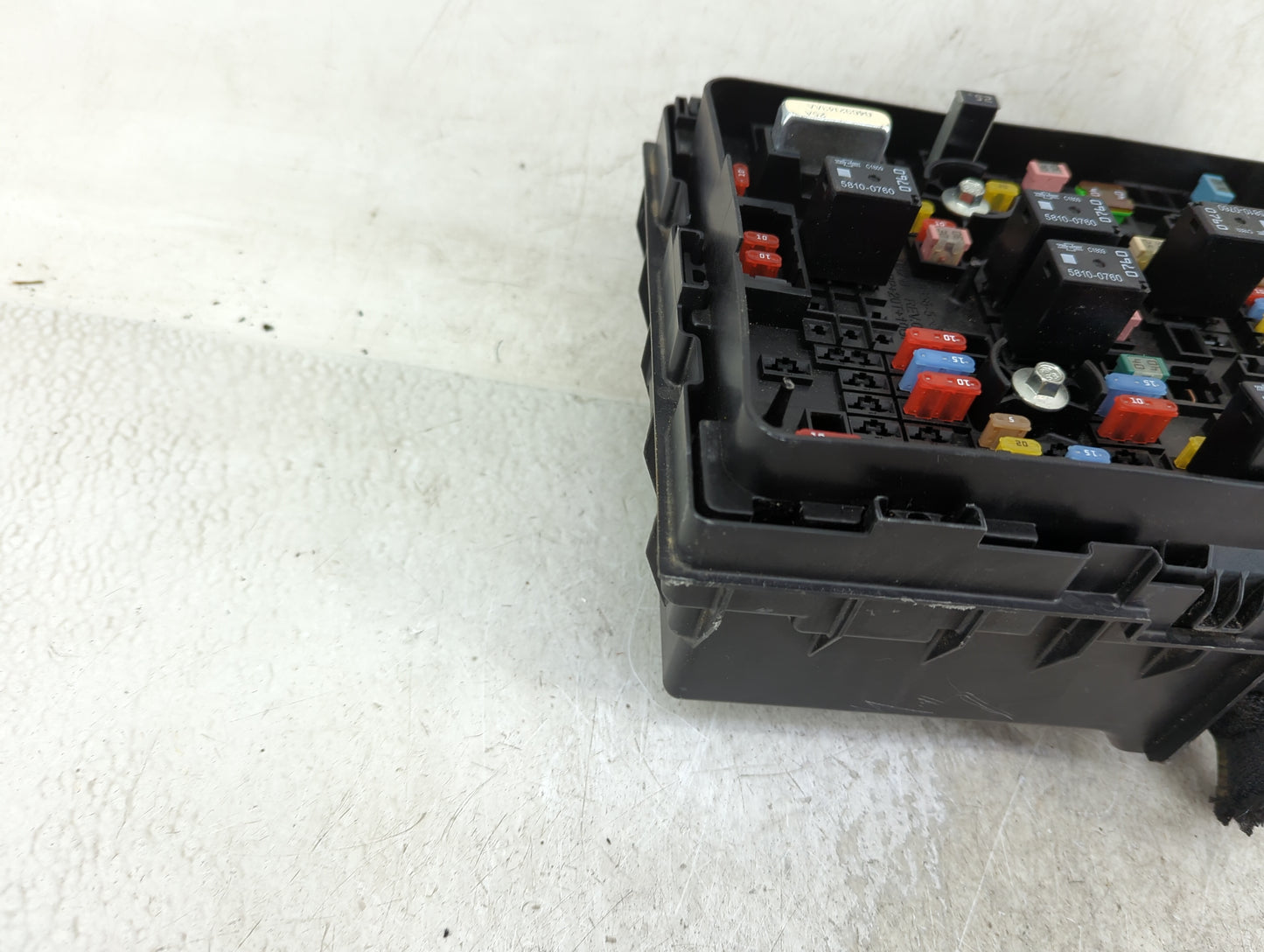 2018-2019 Chrysler Pacifica Fusebox Fuse Box Panel Relay Module Fits Fits 2018 2019 OEM Used Auto Parts - Oemusedautoparts1.