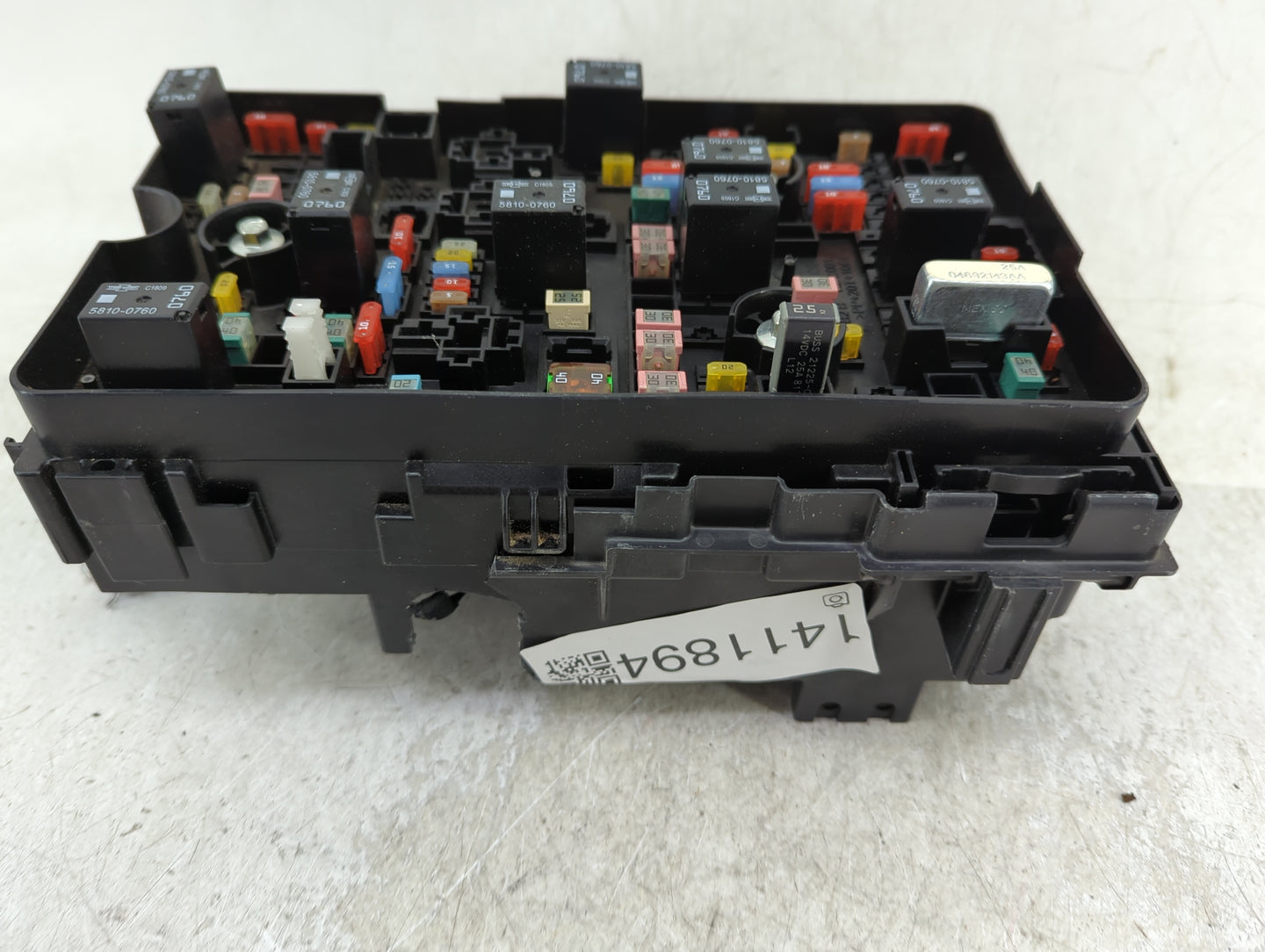 2018-2019 Chrysler Pacifica Fusebox Fuse Box Panel Relay Module Fits Fits 2018 2019 OEM Used Auto Parts - Oemusedautoparts1.
