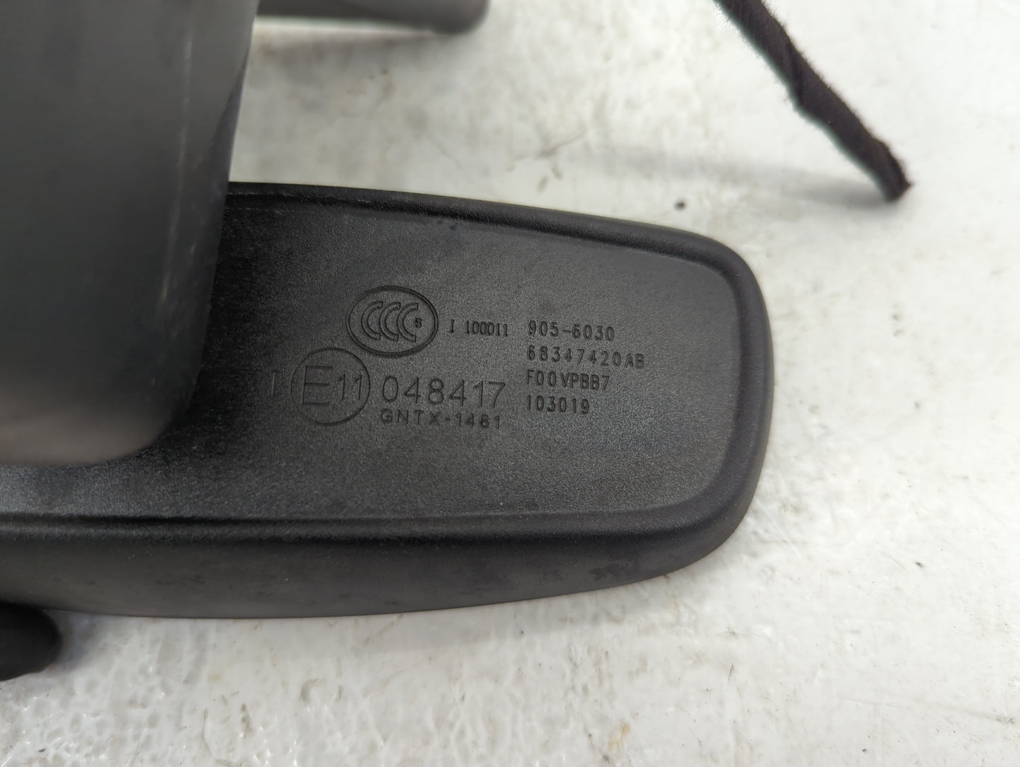 2019 Chrysler Pacifica Interior Rear View Mirror Replacement OEM P/N:68347420AB E11048417 Fits OEM Used Auto Parts - Oemused