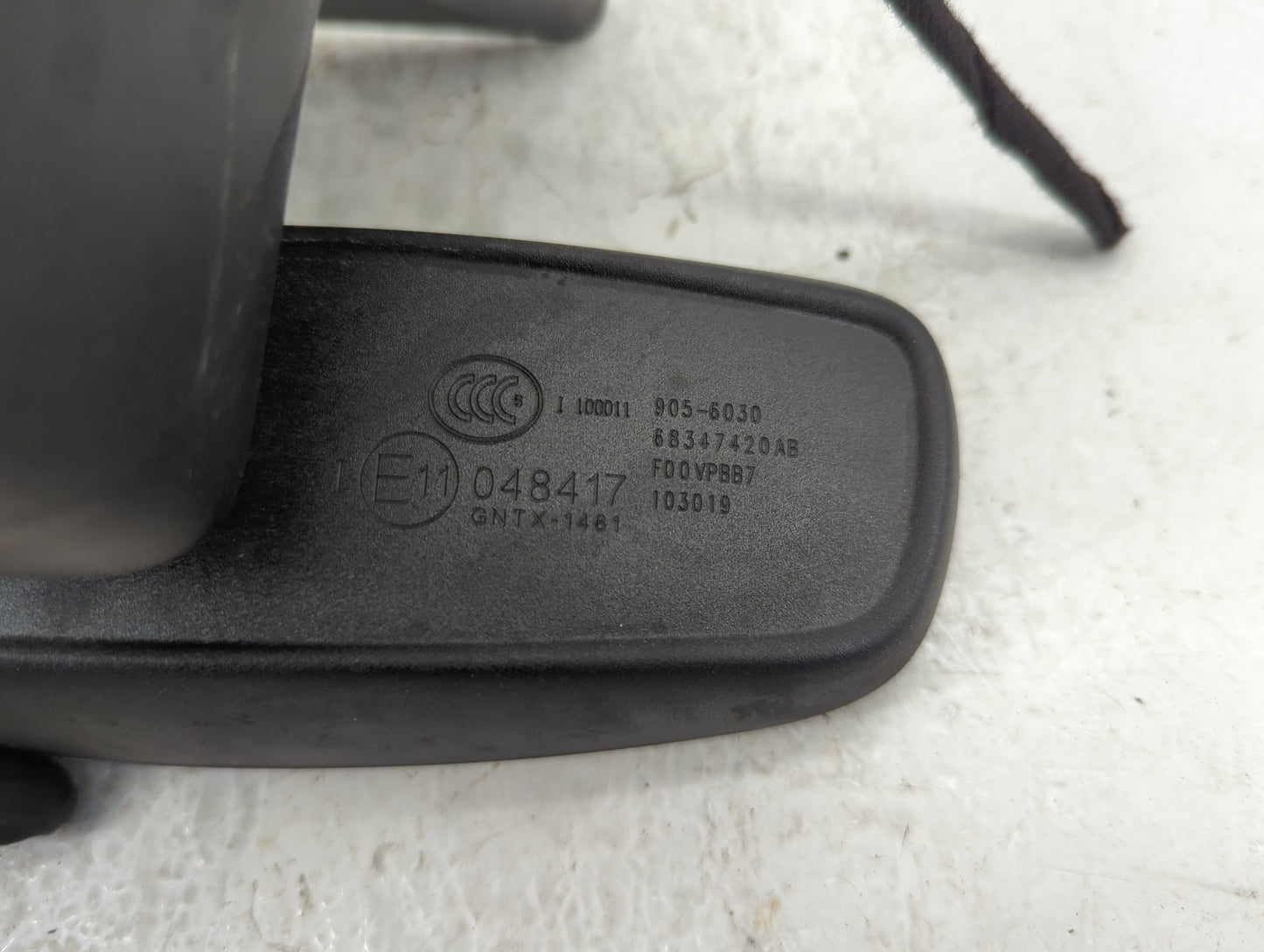 2019 Chrysler Pacifica Interior Rear View Mirror Replacement OEM P/N:68347420AB E11048417 Fits OEM Used Auto Parts - Oemused