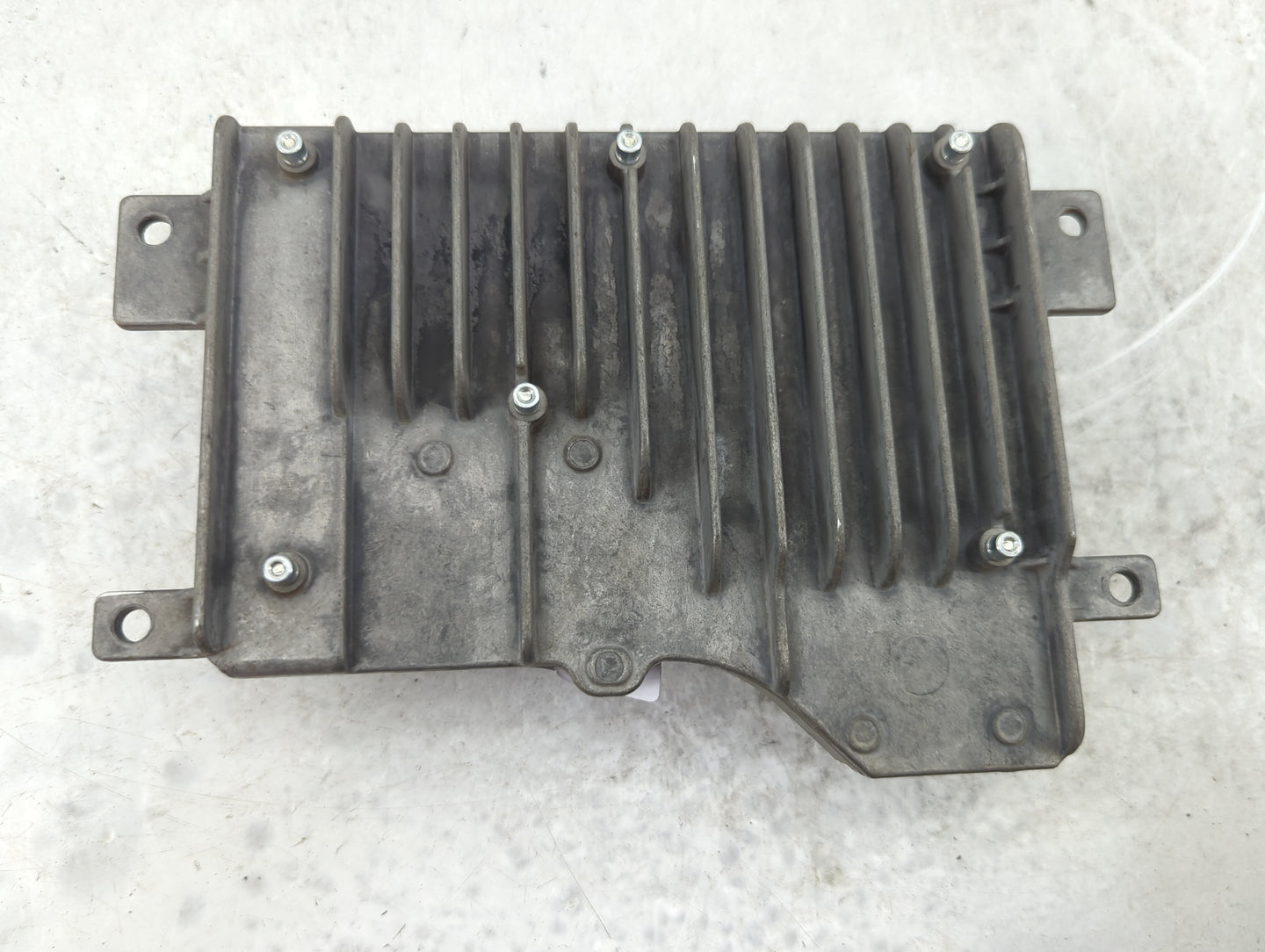 2019-2020 Chrysler Pacifica Communication Control Module - Oemusedautoparts1.com