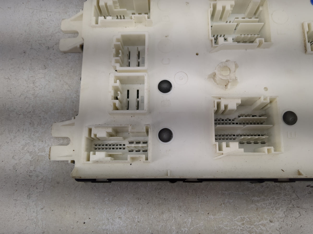 2019-2019 Chrysler Pacifica Body Control Module Bcm - Oemusedautoparts1.com
