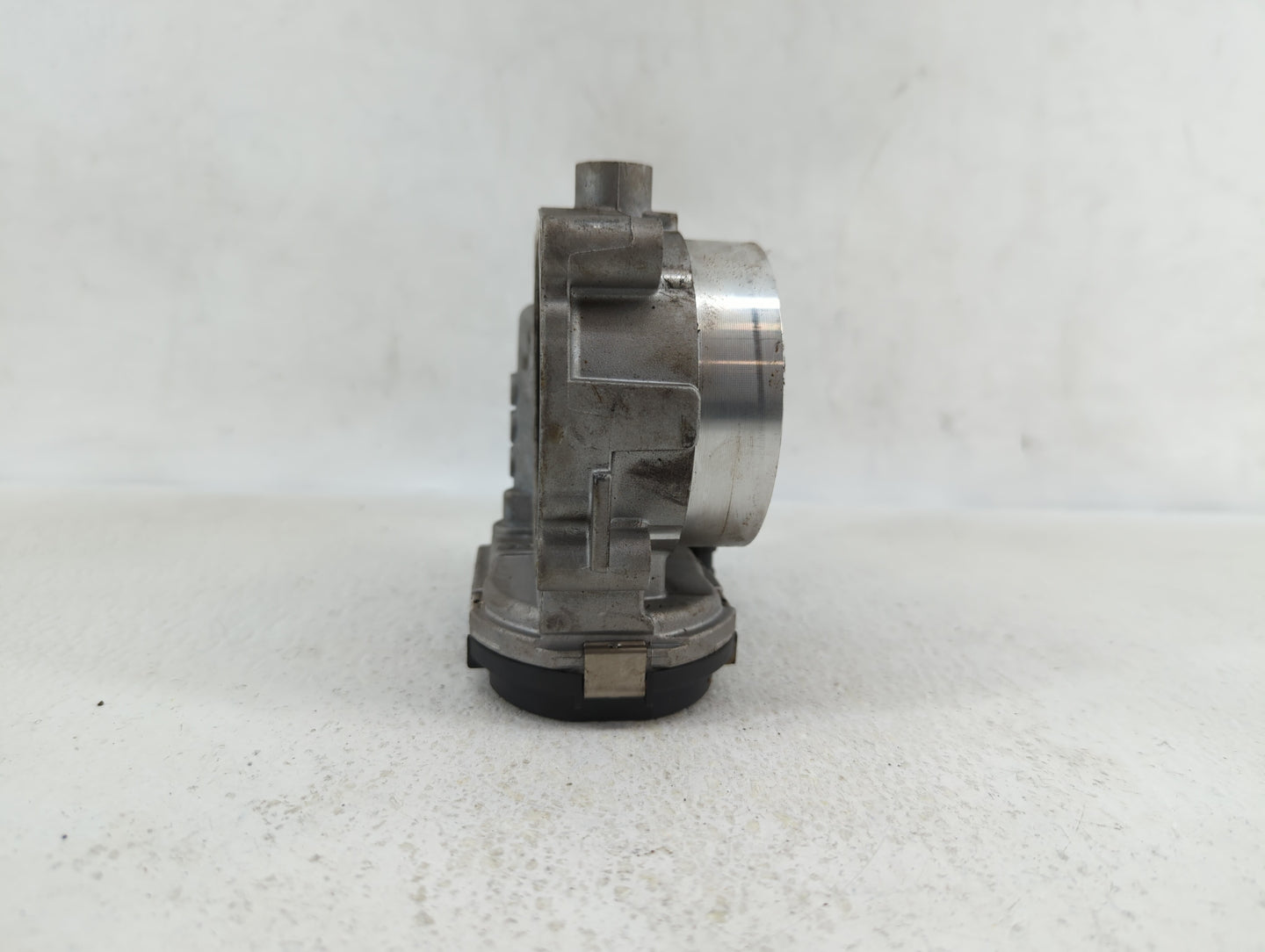 2017 Chrysler Pacifica Throttle Body P/N:05184349AD 05184349AC Fits Fits 2011 2012 2013 2014 2015 2016 2018 2019 OEM Used Au