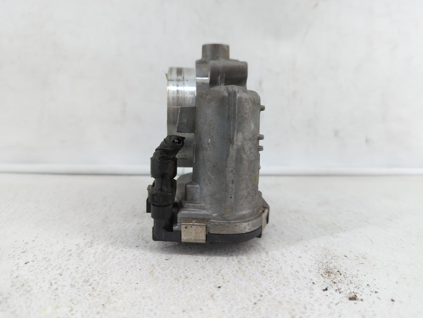 2017 Chrysler Pacifica Throttle Body P/N:05184349AE 05184349AD, 05184349AC Fits Fits 2011 2012 2013 2014 2015 2016 2018 2019