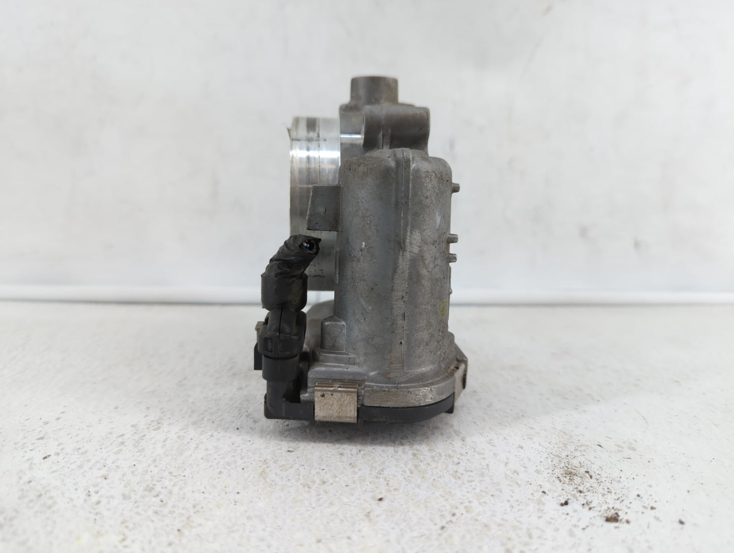 2017 Chrysler Pacifica Throttle Body P/N:05184349AE 05184349AD, 05184349AC Fits Fits 2011 2012 2013 2014 2015 2016 2018 2019