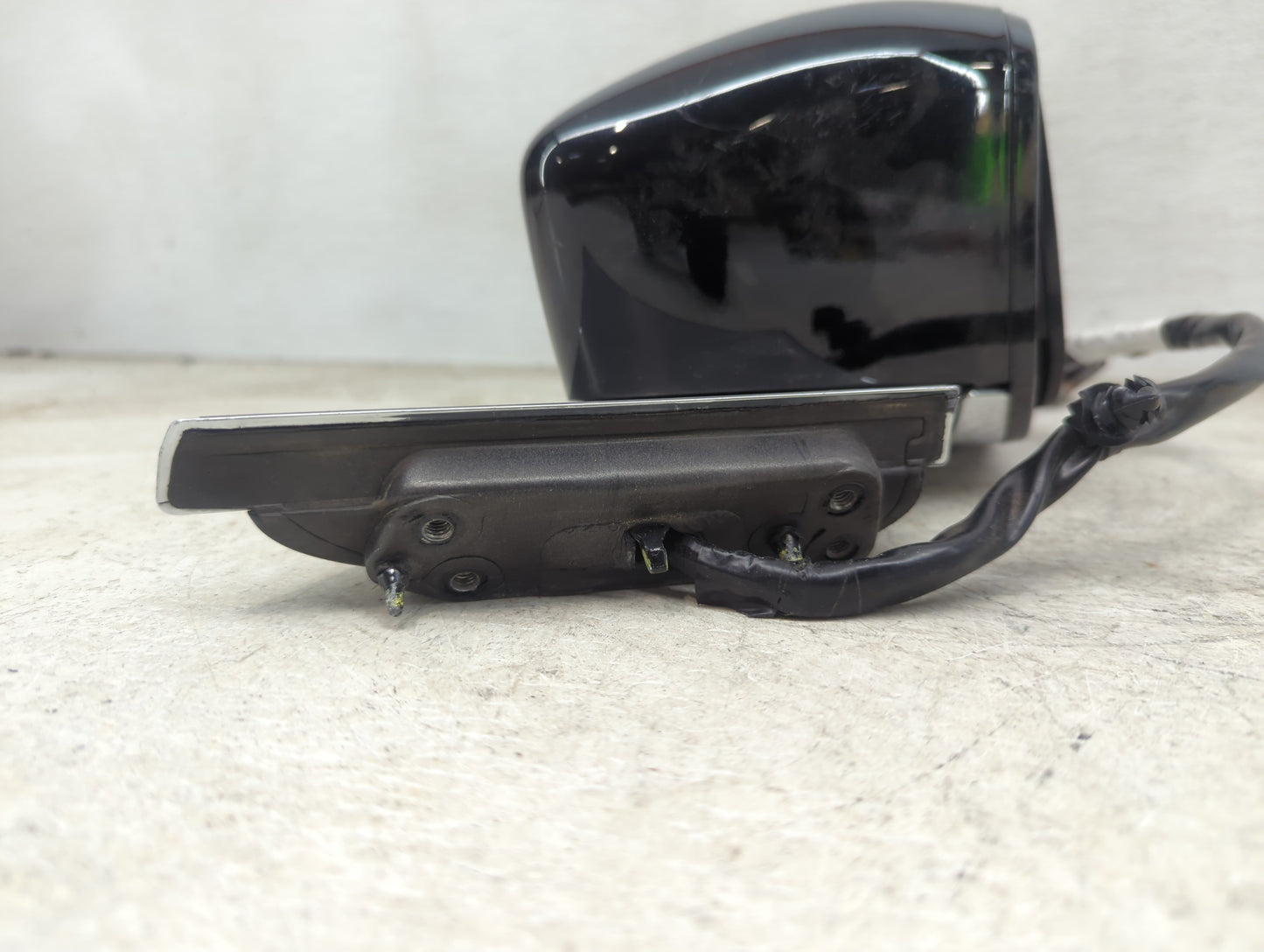 2017-2019 Chrysler Pacifica Passenger Side View Mirror - Right Door Mirror OEM Used - Oemusedautoparts1.com