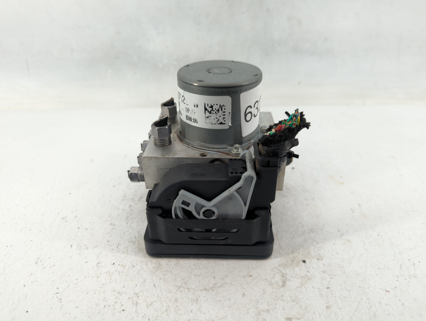 2019-2020 Chrysler Pacifica ABS Pump Control Module Replacement P/N:68397393AA 269 769 Fits Fits 2019 2020 OEM Used Auto Par