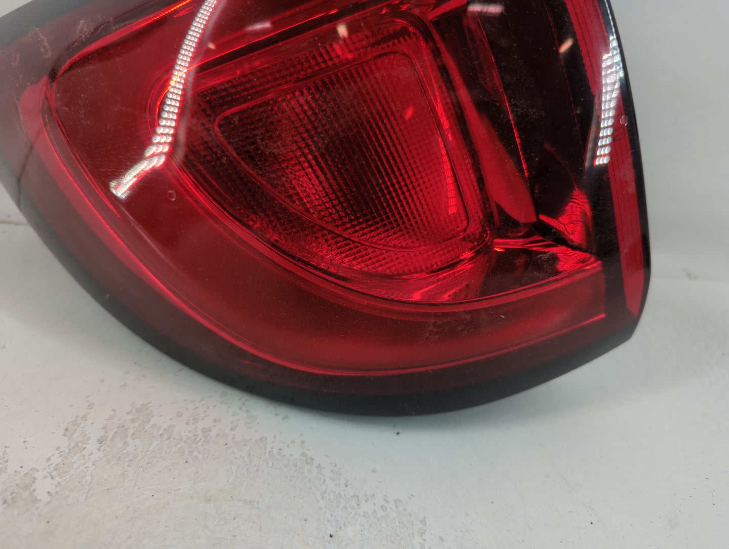 2017-2020 Chrysler Pacifica Tail Light Assembly Passenger Right OEM P/N:P68229027AF F 00H TC4 085 20 Fits Fits 2017 2018 201