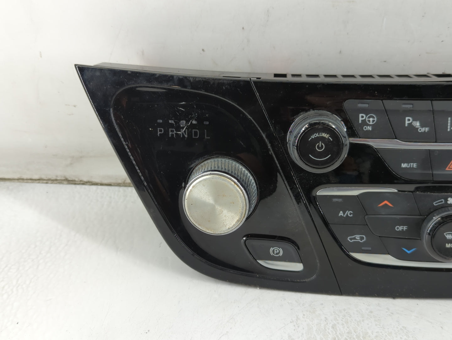 2018-2020 Chrysler Pacifica Climate Control Module Temperature AC/Heater Replacement P/N:T264810038 P6EV491X8AB Fits OEM Use