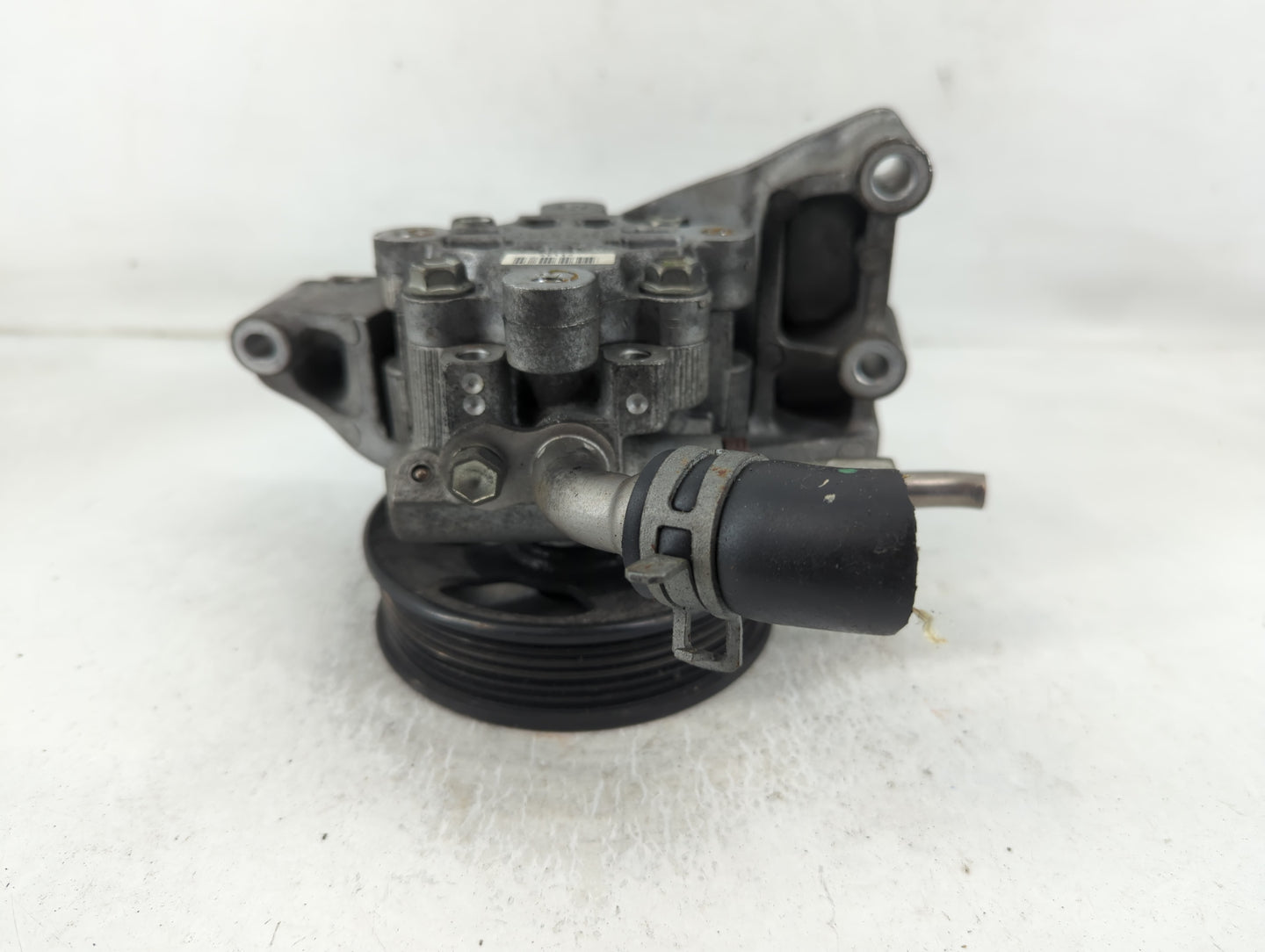 2019 Chrysler Town & Country Power Steering Column Pump Oem - Oemusedautoparts1.com