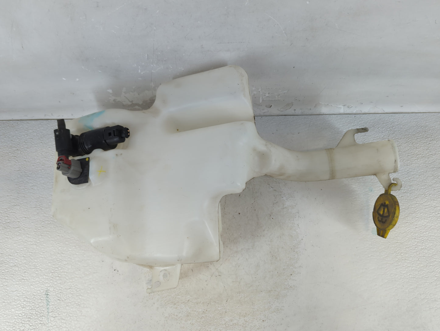 Dodge Caravan Windshield Washer Fluid Reservoir Bottle Oem - Oemusedautoparts1.com