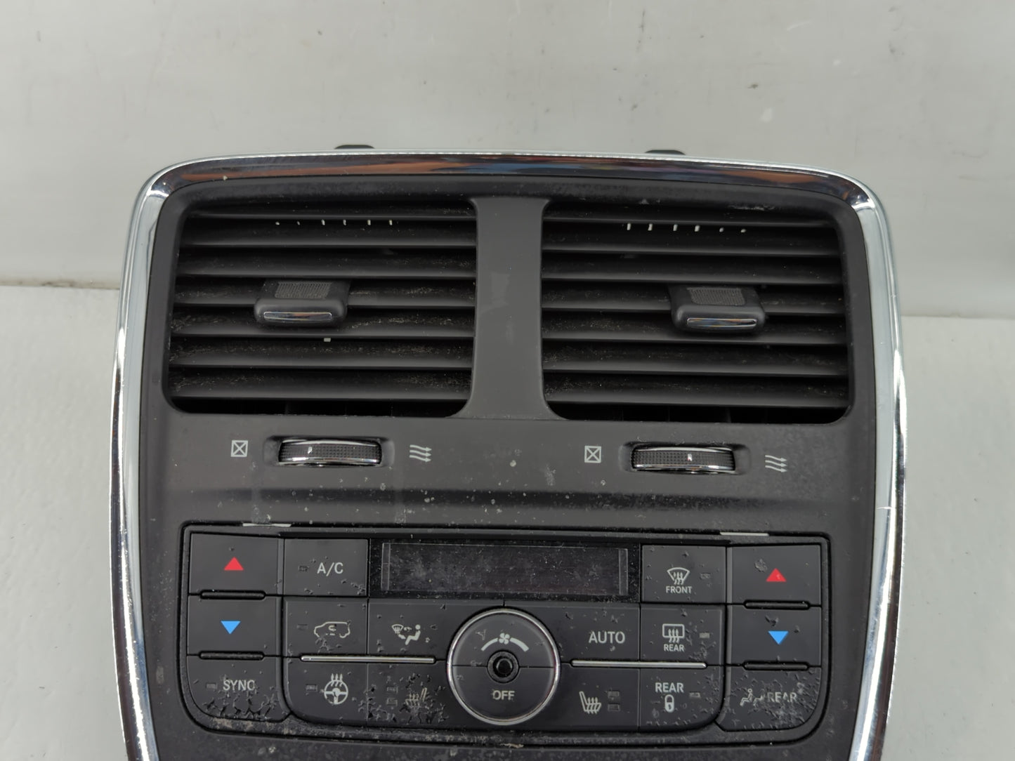 2019 Dodge Caravan Climate Control Module Temperature AC/Heater Replacement P/N:5111367AI Fits OEM Used Auto Parts - Oemused