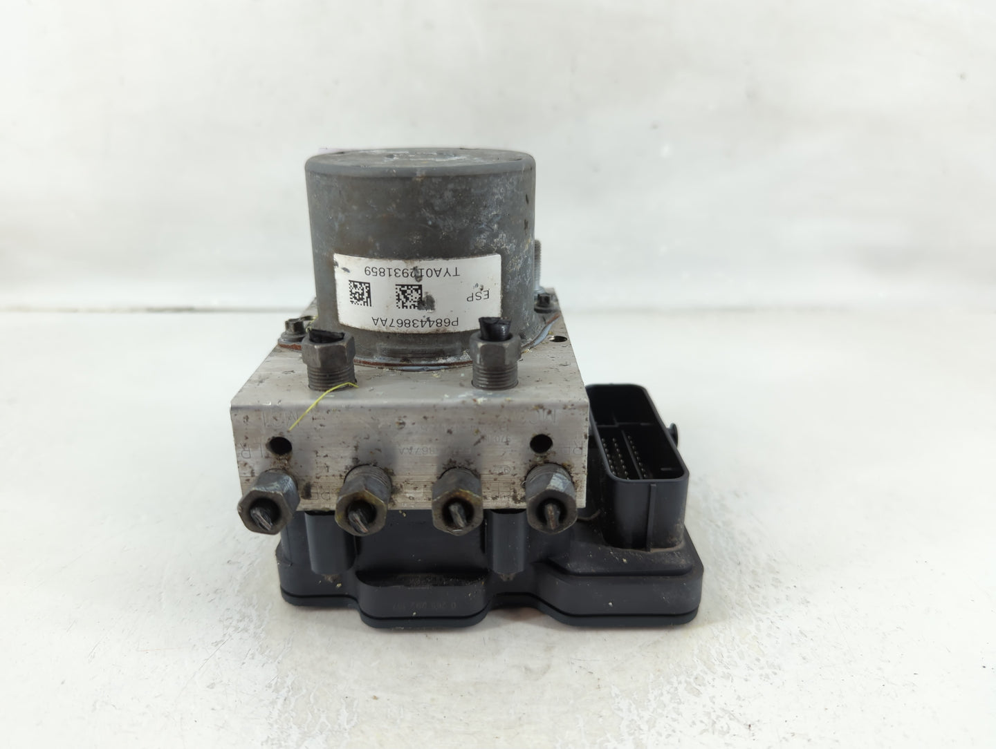 2019 Dodge Caravan ABS Pump Control Module Replacement P/N:P68443867AA Fits Fits 2015 2016 2017 2018 2020 OEM Used Auto Part