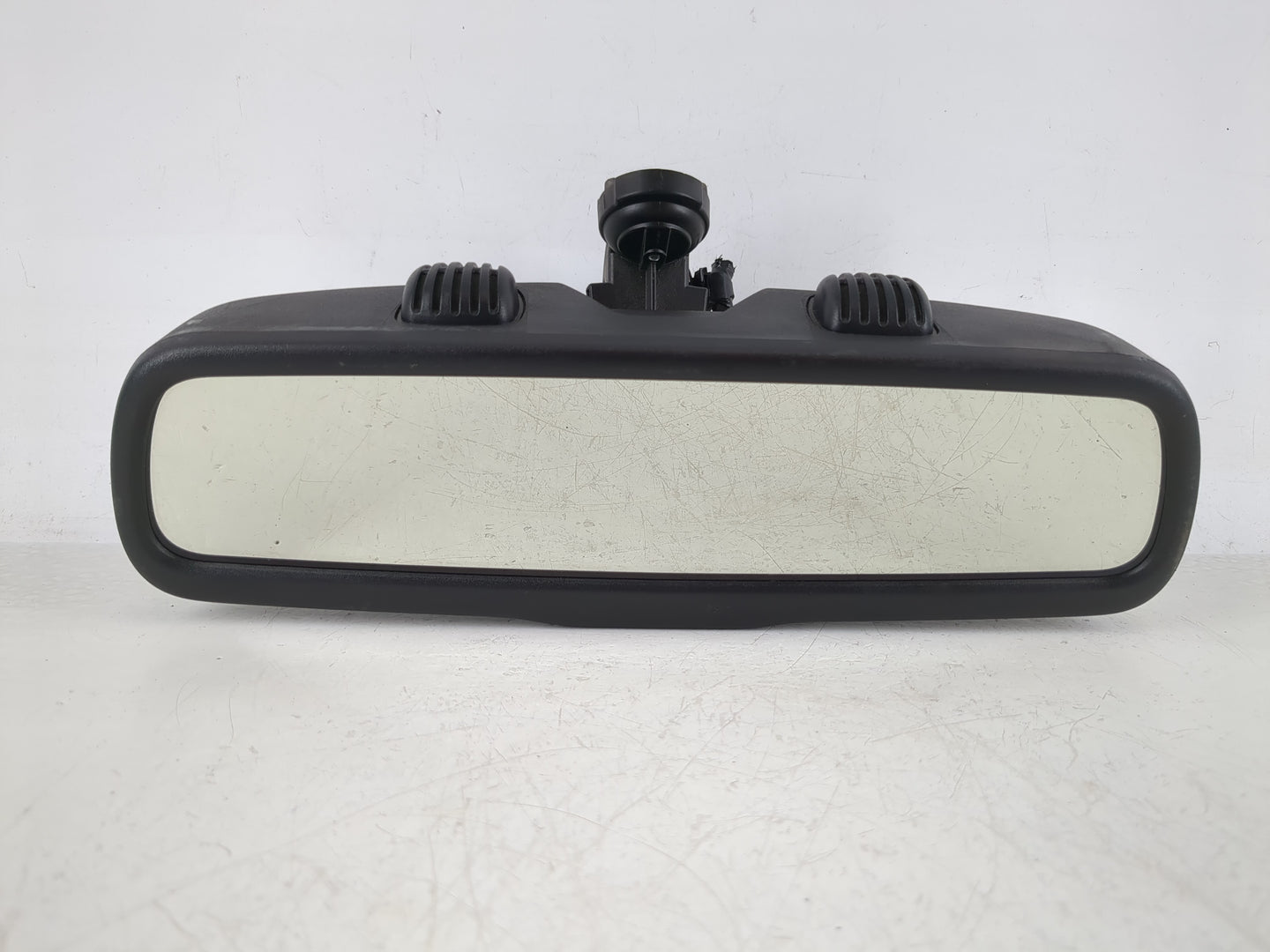 2019 Dodge Caravan Interior Rear View Mirror Replacement OEM P/N:68203591AD Fits Fits 2018 2020 OEM Used Auto Parts - Oemuse