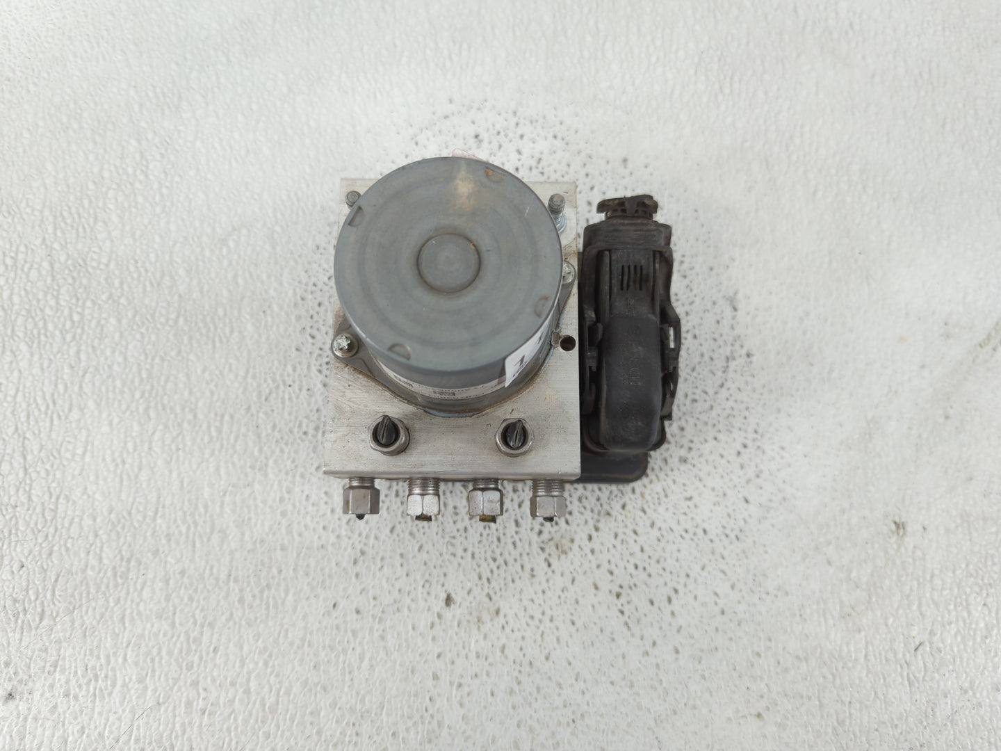 2019 Dodge Caravan ABS Pump Control Module Replacement P/N:P68443867AA Fits Fits 2015 2016 2017 2018 2020 OEM Used Auto Part