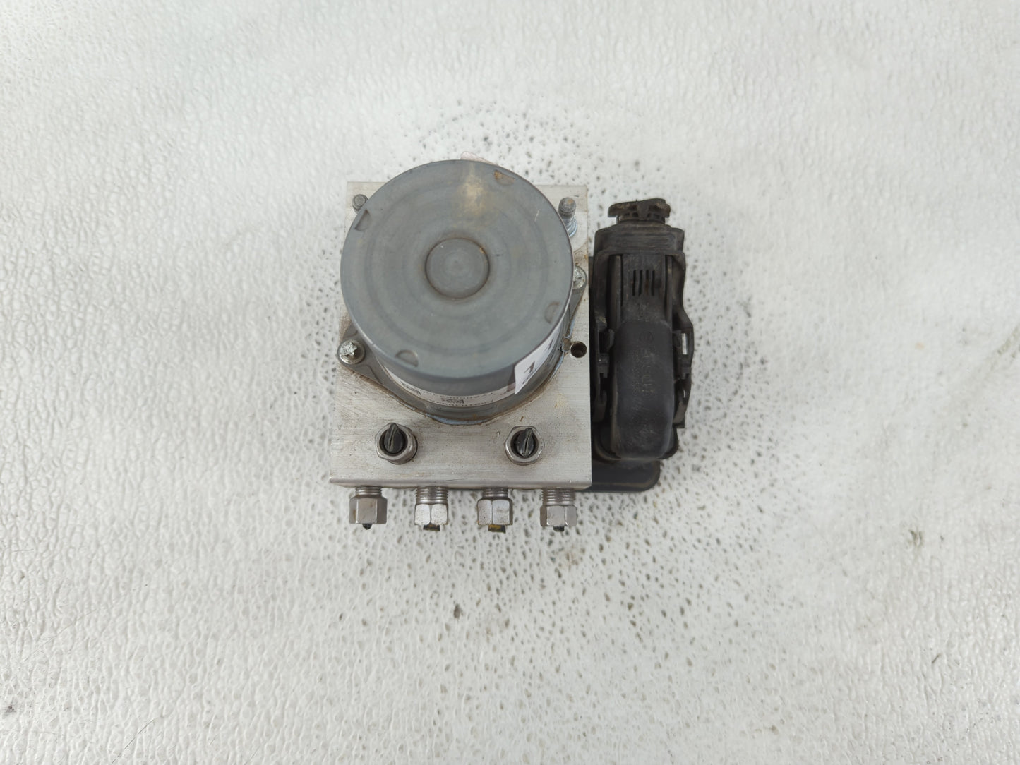 2019 Dodge Caravan ABS Pump Control Module Replacement P/N:P68443867AA Fits Fits 2015 2016 2017 2018 2020 OEM Used Auto Part