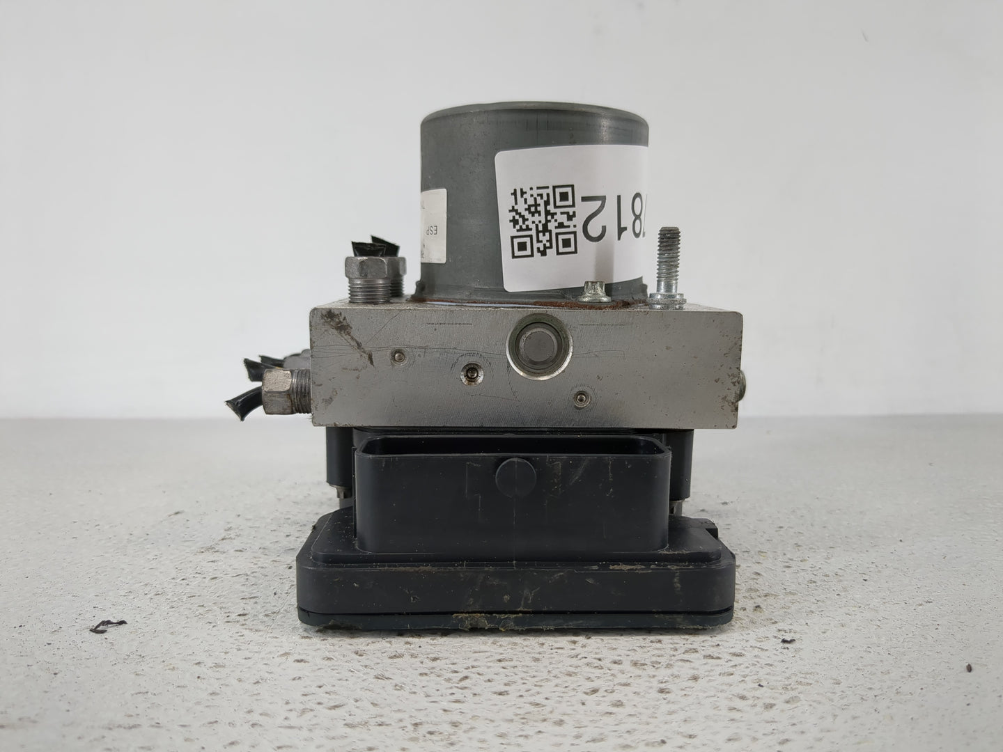 2019 Dodge Caravan ABS Pump Control Module Replacement P/N:P68443867AA Fits Fits 2015 2016 2017 2018 2020 OEM Used Auto Part