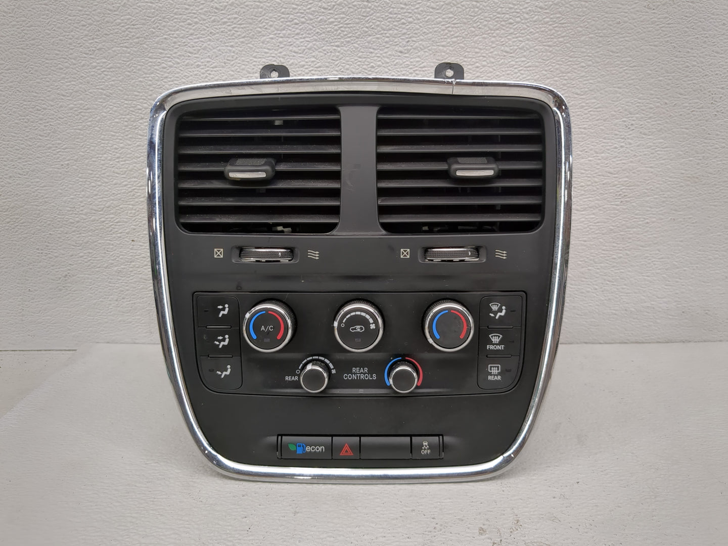 2019 Dodge Caravan Climate Control Module Temperature AC/Heater Replacement P/N:P55111240AK Fits OEM Used Auto Parts - Oemus