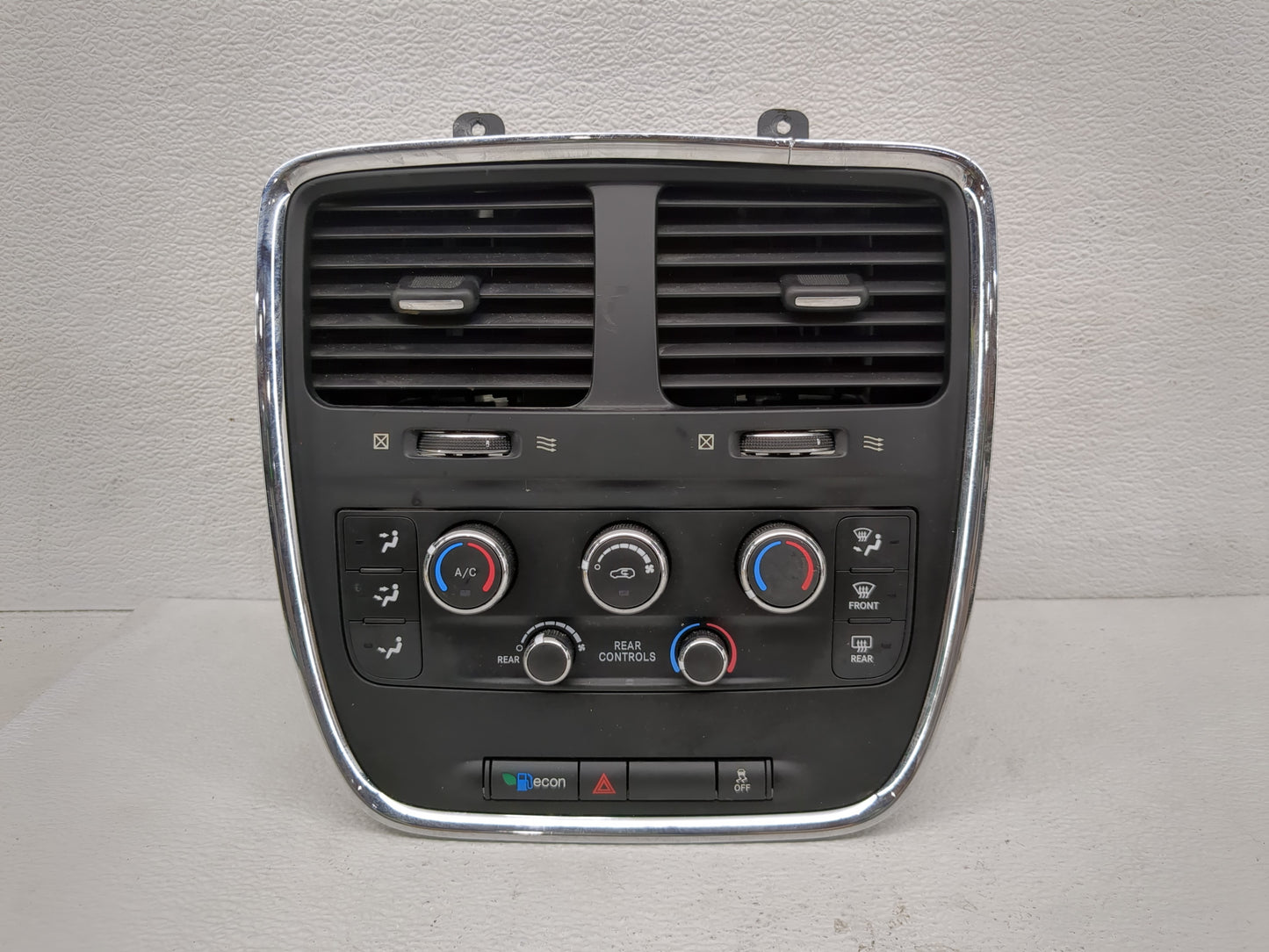 2019 Dodge Caravan Climate Control Module Temperature AC/Heater Replacement P/N:P55111240AK Fits OEM Used Auto Parts - Oemus