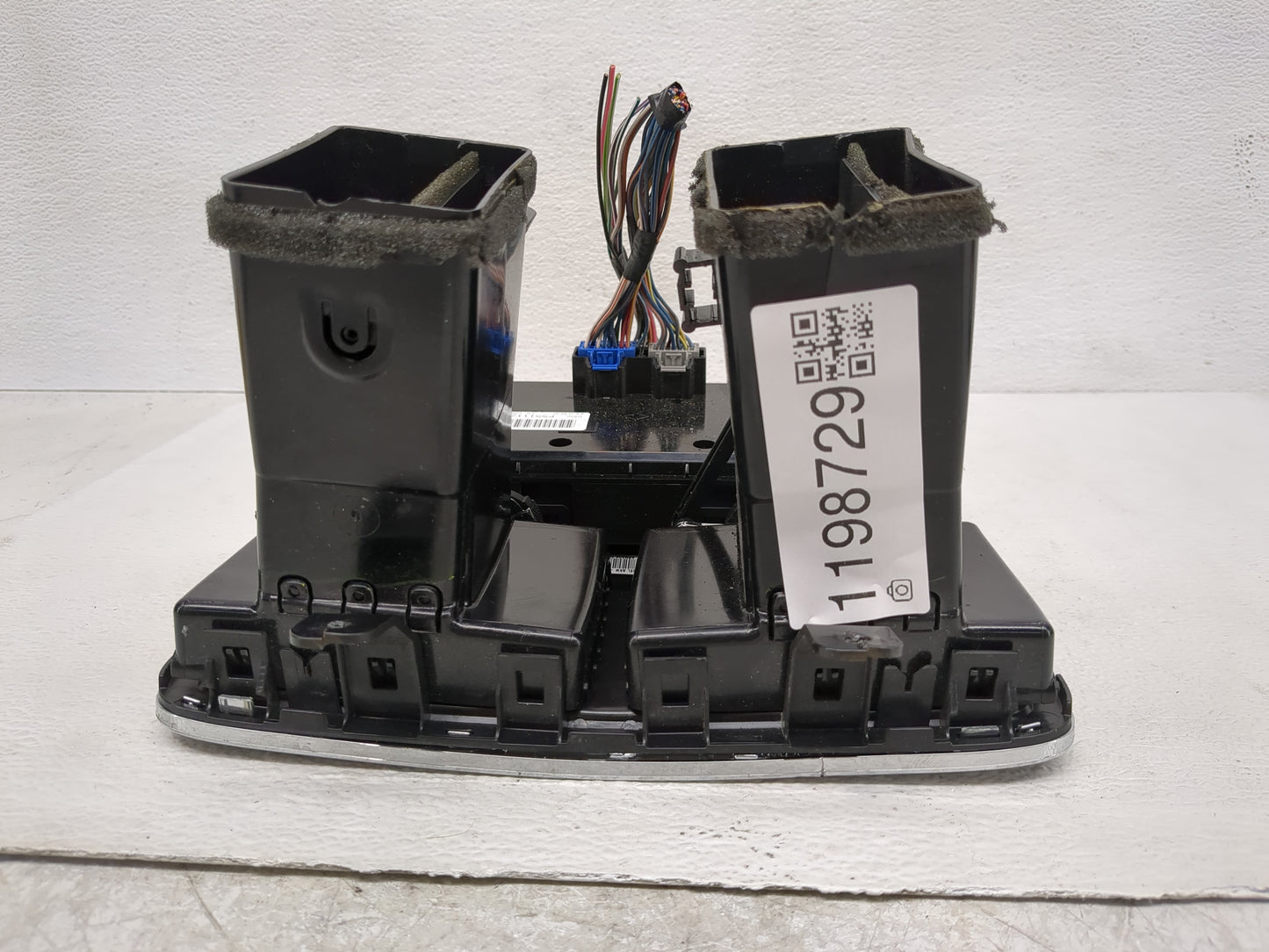 2019 Dodge Caravan Climate Control Module Temperature AC/Heater Replacement P/N:P55111240AK Fits OEM Used Auto Parts - Oemus