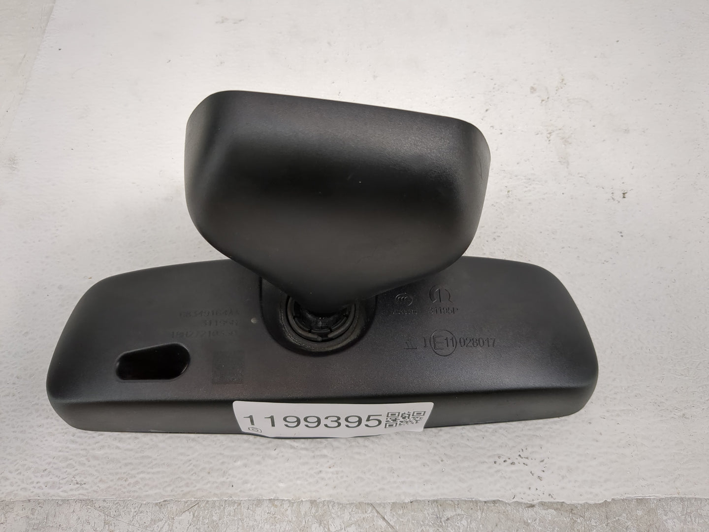 2019 Dodge Caravan Interior Rear View Mirror Replacement OEM P/N:E11028017 Fits Fits 2018 2020 OEM Used Auto Parts - Oemused