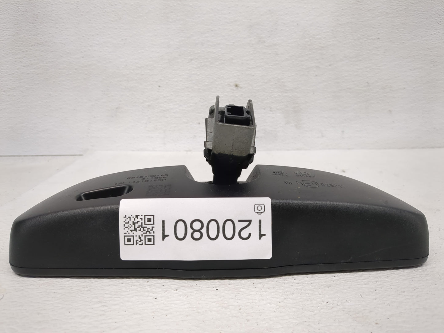 2019 Dodge Caravan Interior Rear View Mirror Replacement OEM P/N:E11028017 Fits Fits 2018 2020 OEM Used Auto Parts - Oemused