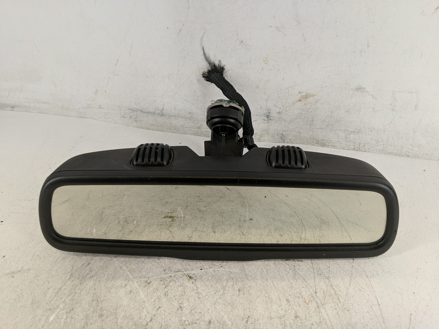 2019 Dodge Caravan Interior Rear View Mirror Replacement OEM Fits Fits 2018 2020 OEM Used Auto Parts - Oemusedautoparts1.com