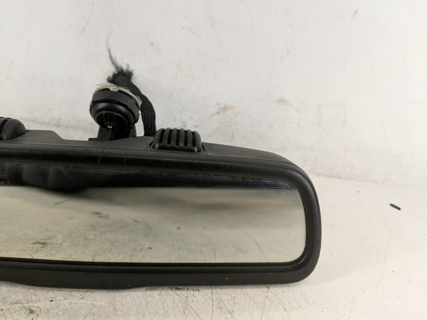 2019 Dodge Caravan Interior Rear View Mirror Replacement OEM Fits Fits 2018 2020 OEM Used Auto Parts - Oemusedautoparts1.com