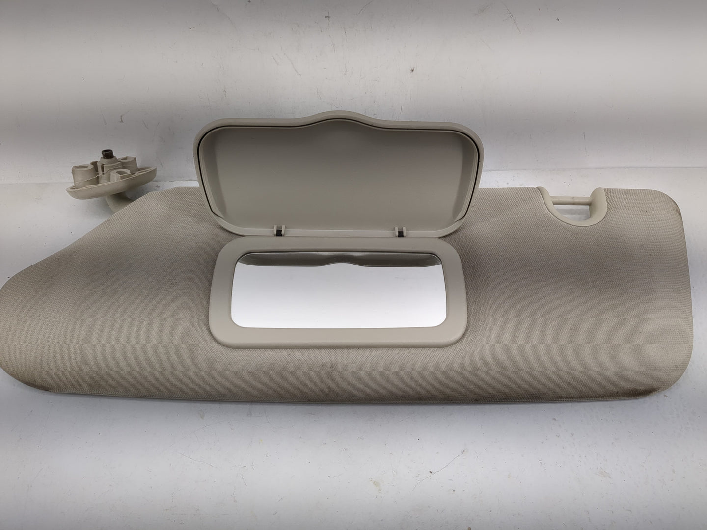 2019 Dodge Caravan Sun Visor Shade Replacement Passenger Right Mirror Fits Fits 2011 2012 2013 2014 2015 2016 2017 2018 2020