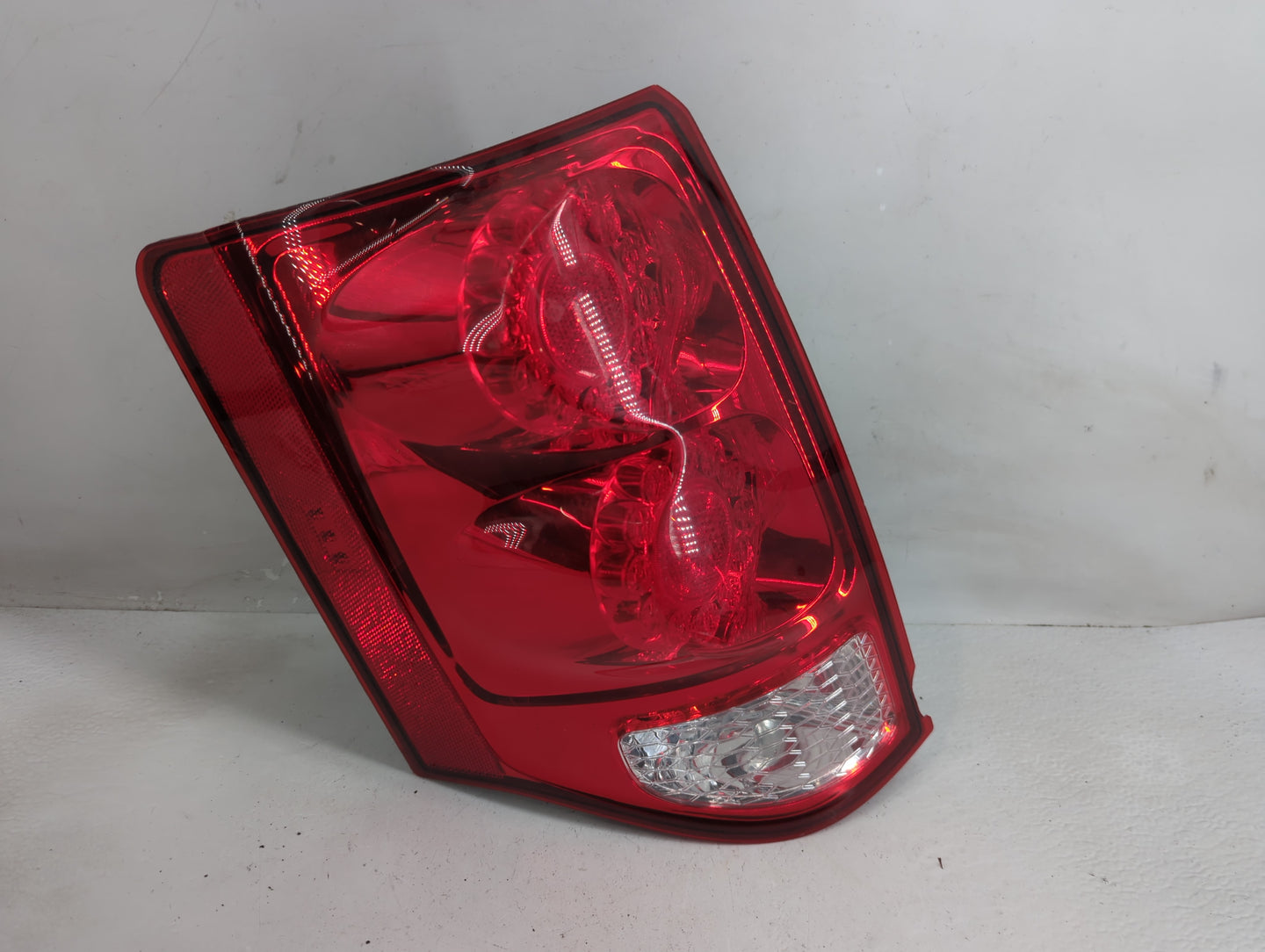 2019 Dodge Caravan Tail Light Assembly Driver Left OEM P/N:PC61837 Fits Fits 2011 2012 2013 2014 2015 2016 2017 2018 2020 OE