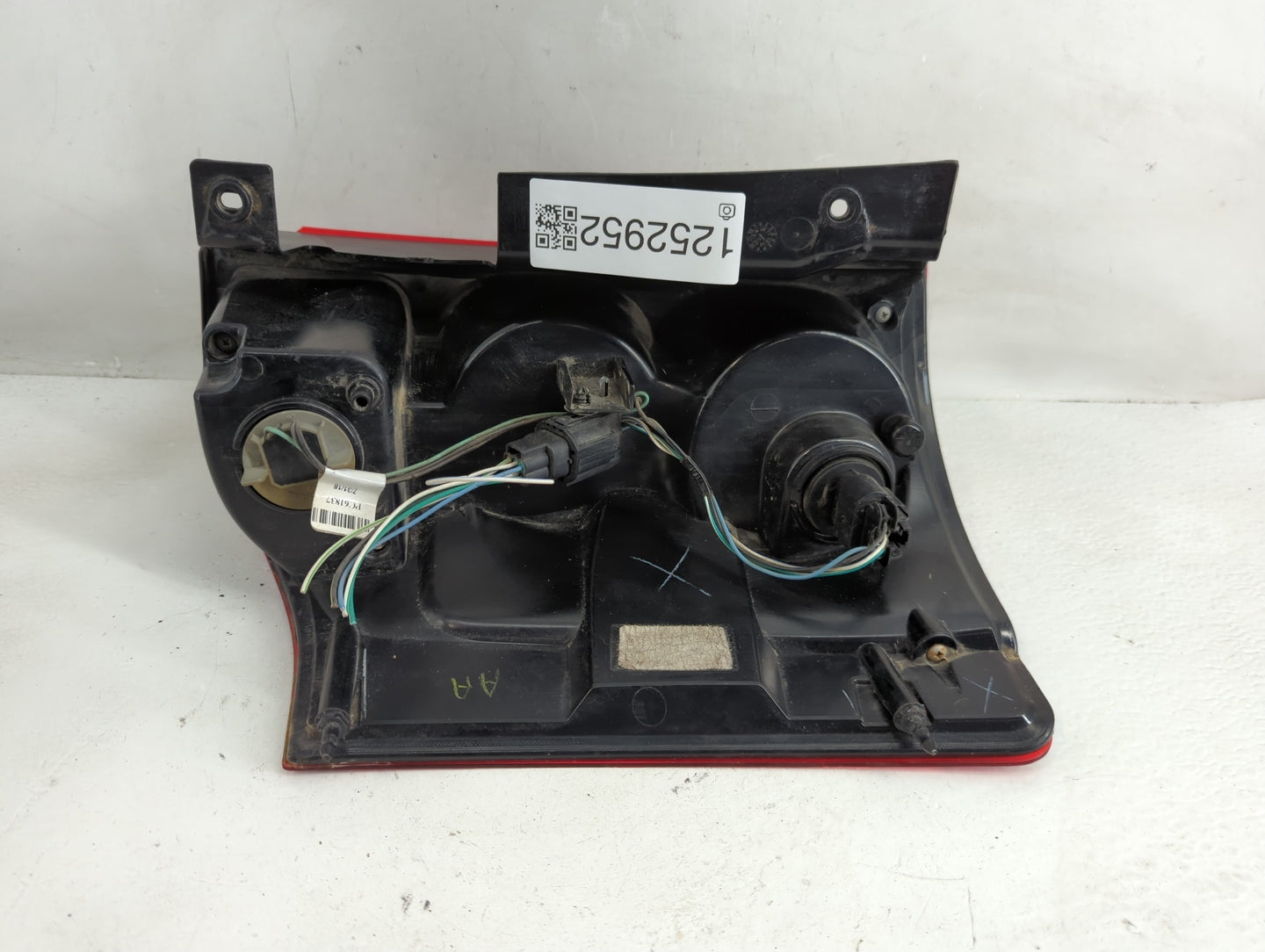 2019 Dodge Caravan Tail Light Assembly Driver Left OEM P/N:PC61837 Fits Fits 2011 2012 2013 2014 2015 2016 2017 2018 2020 OE