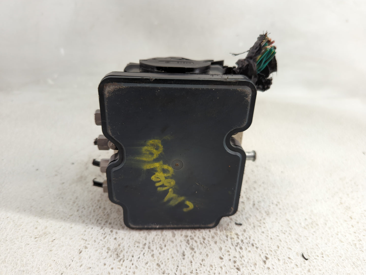 2019 Dodge Caravan ABS Pump Control Module Replacement P/N:68443867AA Fits Fits 2015 2016 2017 2018 2020 OEM Used Auto Parts