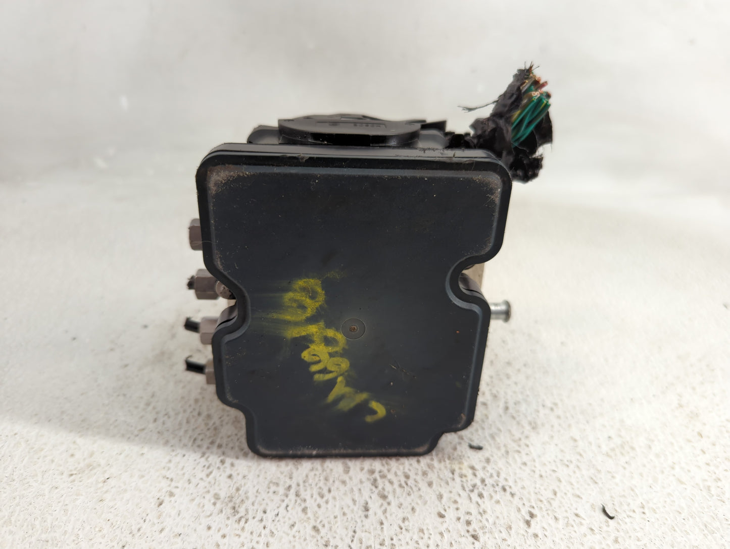 2019 Dodge Caravan ABS Pump Control Module Replacement P/N:68443867AA Fits Fits 2015 2016 2017 2018 2020 OEM Used Auto Parts