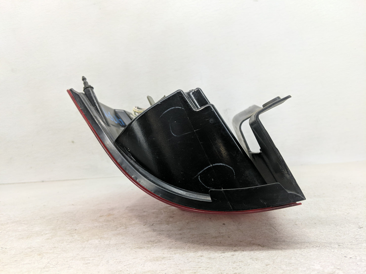 2019 Dodge Caravan Tail Light Assembly Passenger Right OEM Fits Fits 2011 2012 2013 2014 2015 2016 2017 2018 2020 OEM Used A