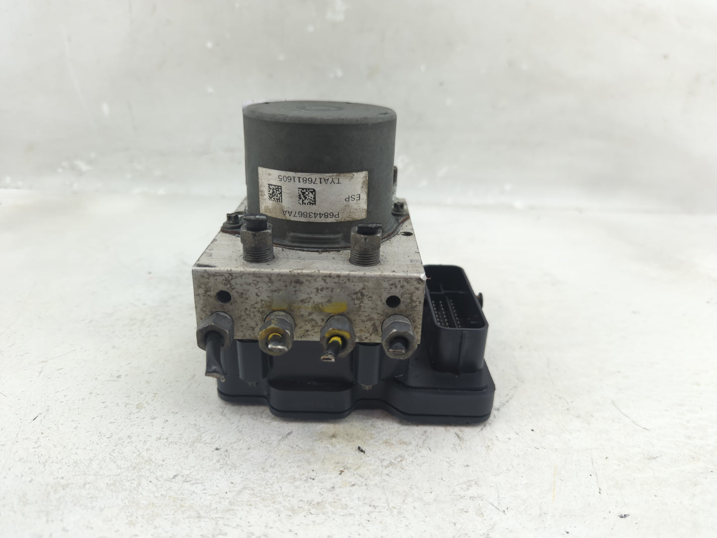 2019 Dodge Caravan ABS Pump Control Module Replacement P/N:P68443867AA Fits Fits 2015 2016 2017 2018 2020 OEM Used Auto Part