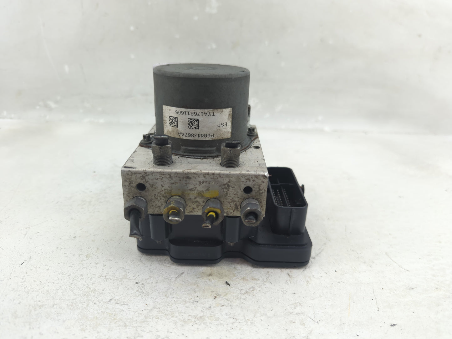 2019 Dodge Caravan ABS Pump Control Module Replacement P/N:P68443867AA Fits Fits 2015 2016 2017 2018 2020 OEM Used Auto Part