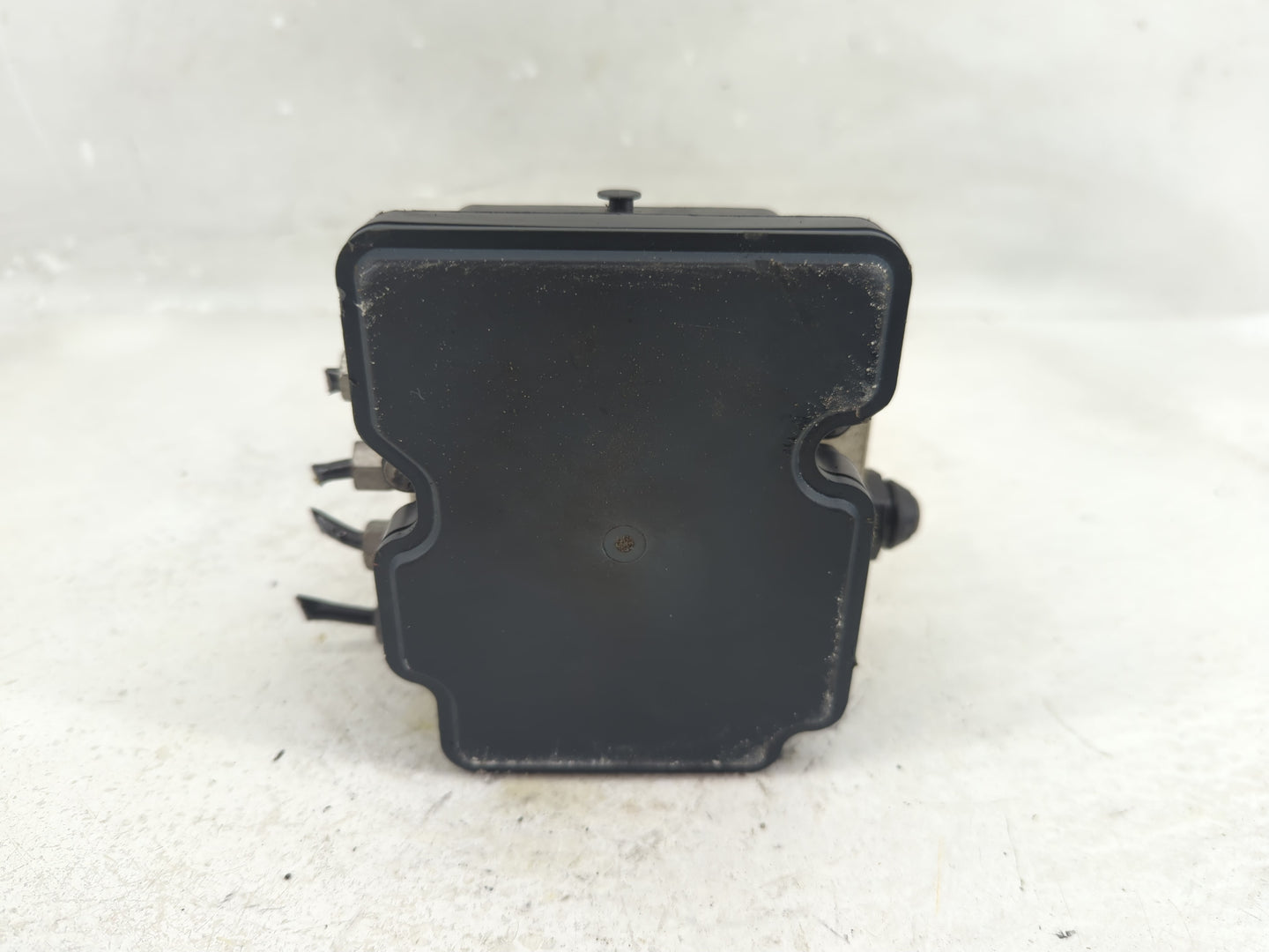 2019 Dodge Caravan ABS Pump Control Module Replacement P/N:P68443867AA Fits Fits 2015 2016 2017 2018 2020 OEM Used Auto Part