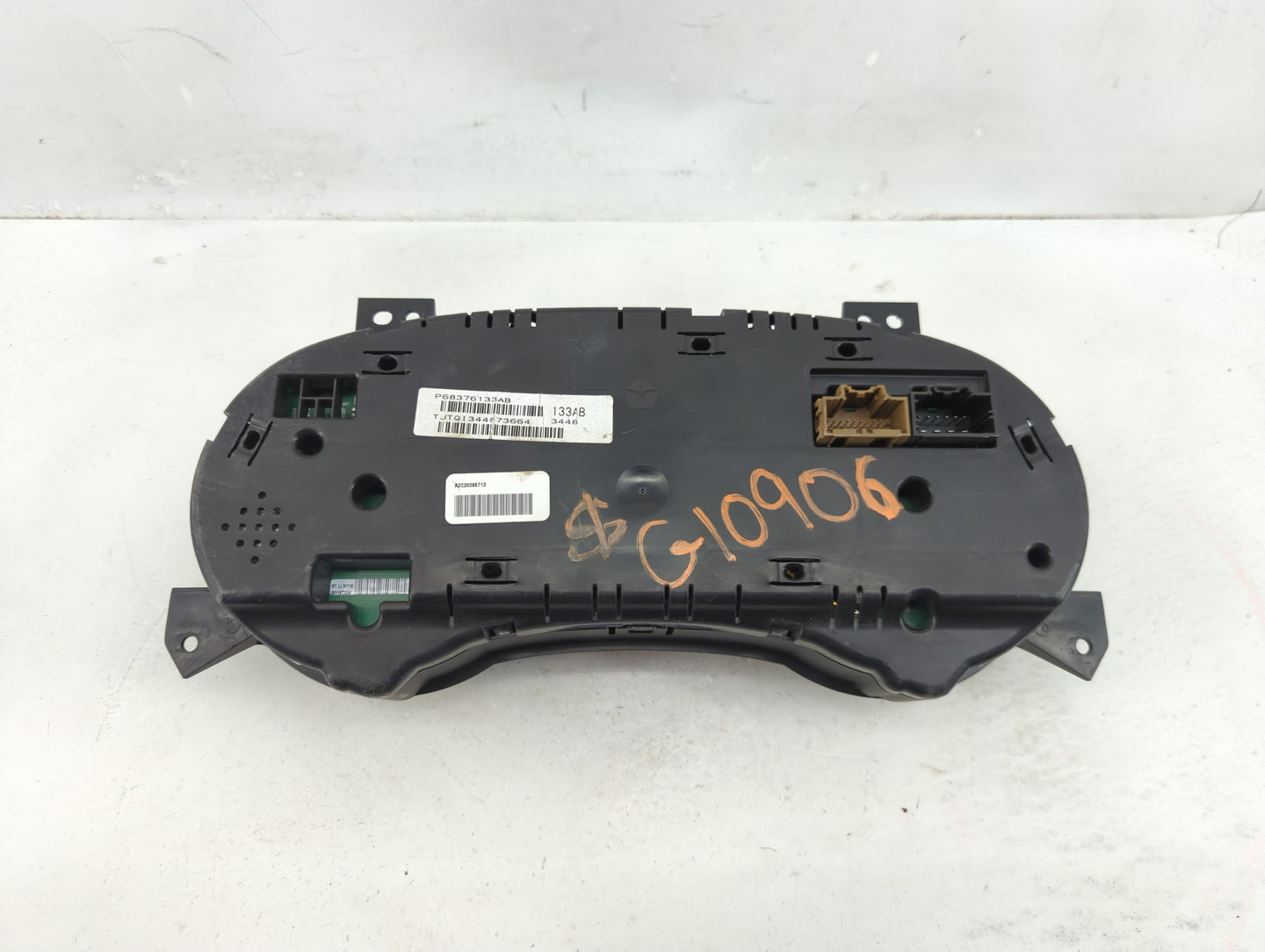 2019 Dodge Caravan Instrument Cluster Speedometer Gauges P/N:P68376133AB Fits Fits 2020 OEM Used Auto Parts - Oemusedautopar