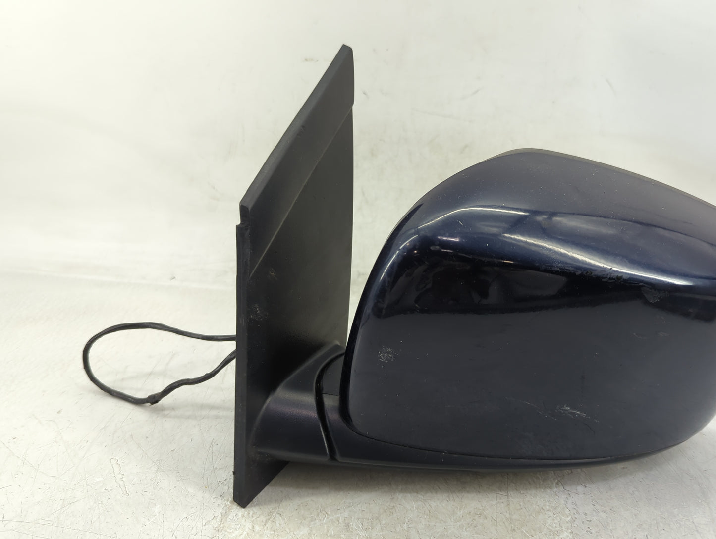 2019 Dodge Caravan Driver Side View Mirror - Left Door Mirror OEM Used - Oemusedautoparts1.com