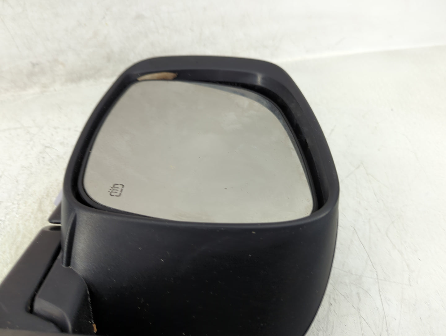 2019 Dodge Caravan Driver Side View Mirror - Left Door Mirror OEM Used - Oemusedautoparts1.com