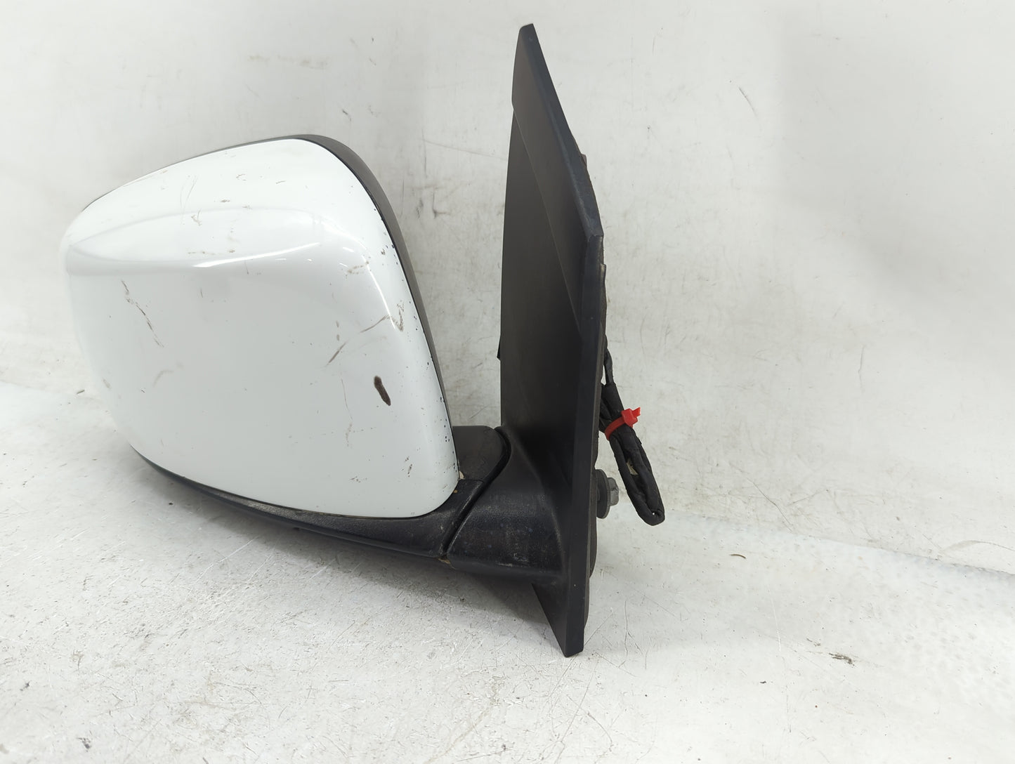 2019 Dodge Caravan Driver Side View Mirror - Left Door Mirror OEM Used - Oemusedautoparts1.com