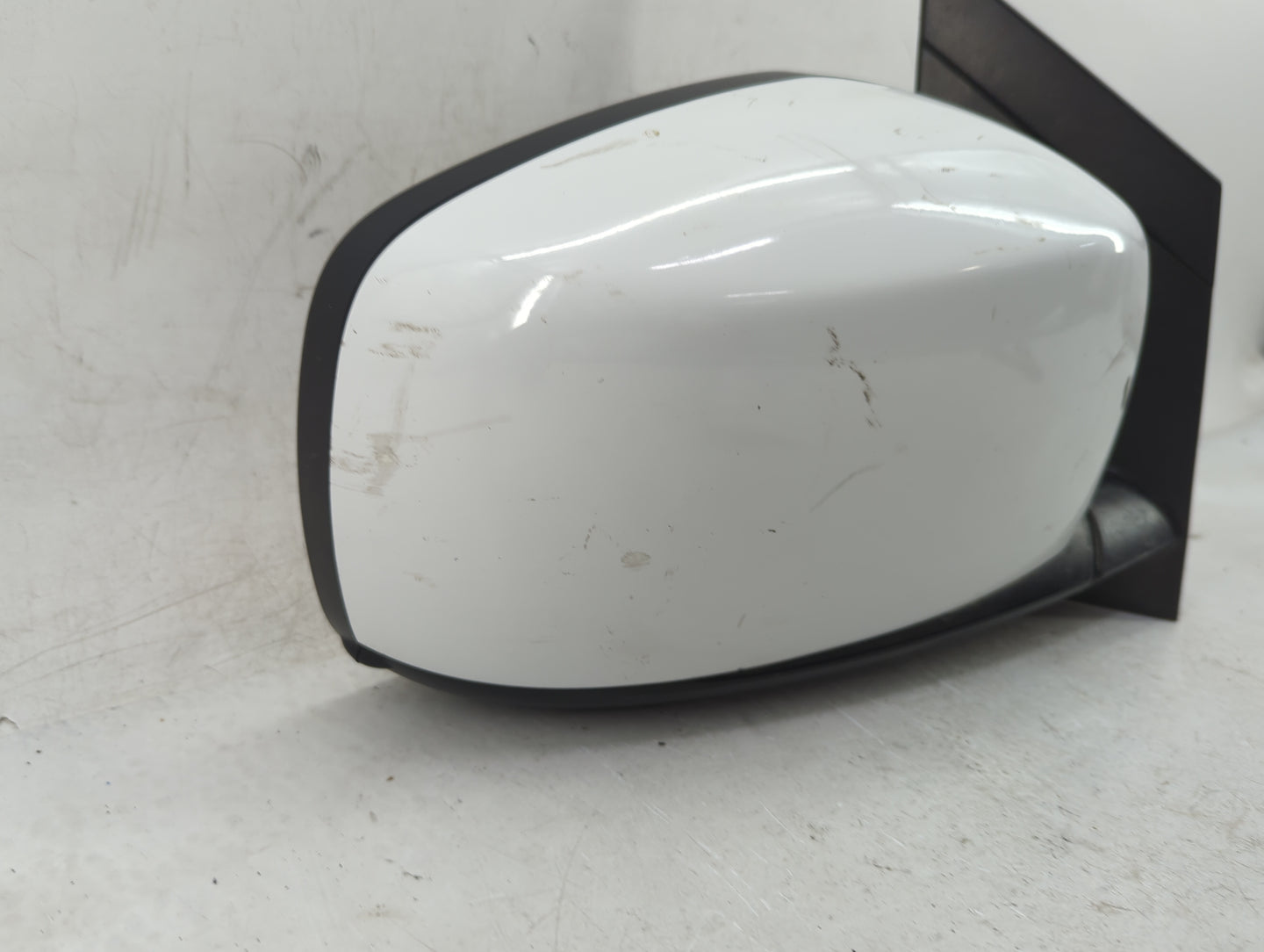 2019 Dodge Caravan Driver Side View Mirror - Left Door Mirror OEM Used - Oemusedautoparts1.com