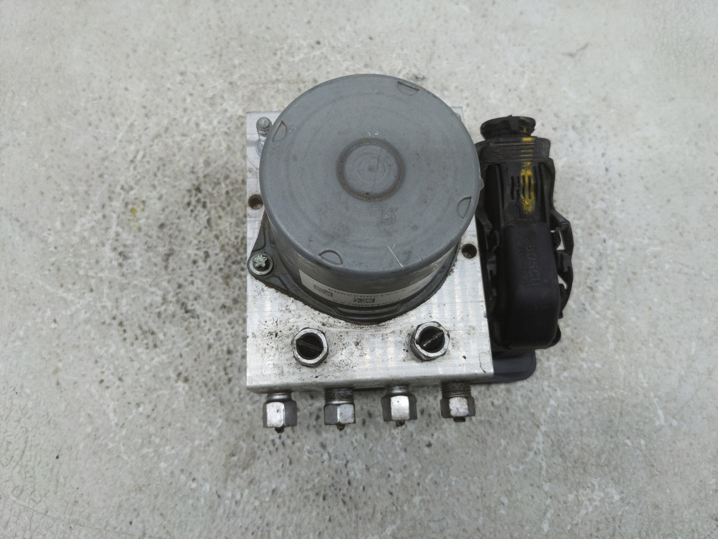 2019 Dodge Caravan ABS Pump Control Module Replacement P/N:P68443867AA Fits Fits 2015 2016 2017 2018 2020 OEM Used Auto Part