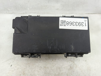 compare product Dodge Caravan Fusebox Fuse Box Relay Module Tipm R62337-001