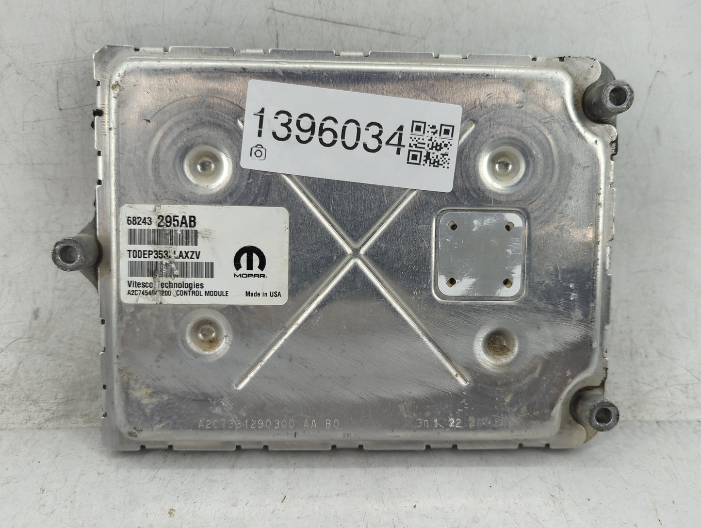 2019 Dodge Caravan PCM Engine Control Computer ECU ECM PCU OEM P/N:68243295AB Fits Fits 2016 2017 2018 2020 OEM Used Auto Pa