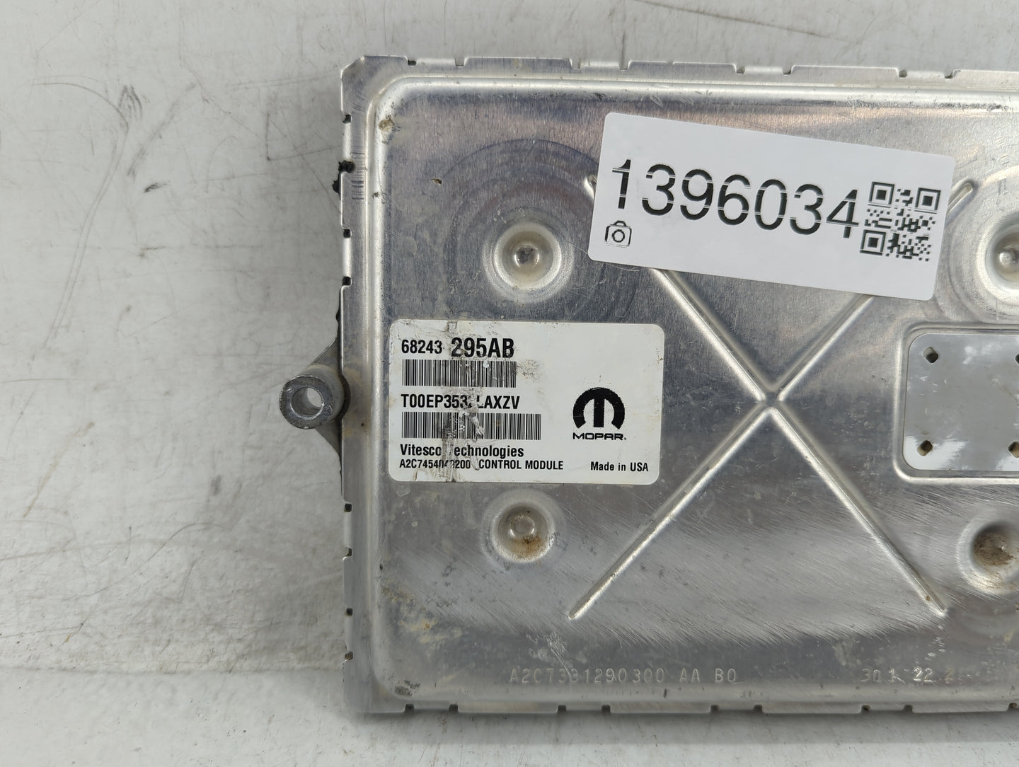 2019 Dodge Caravan PCM Engine Control Computer ECU ECM PCU OEM P/N:68243295AB Fits Fits 2016 2017 2018 2020 OEM Used Auto Pa