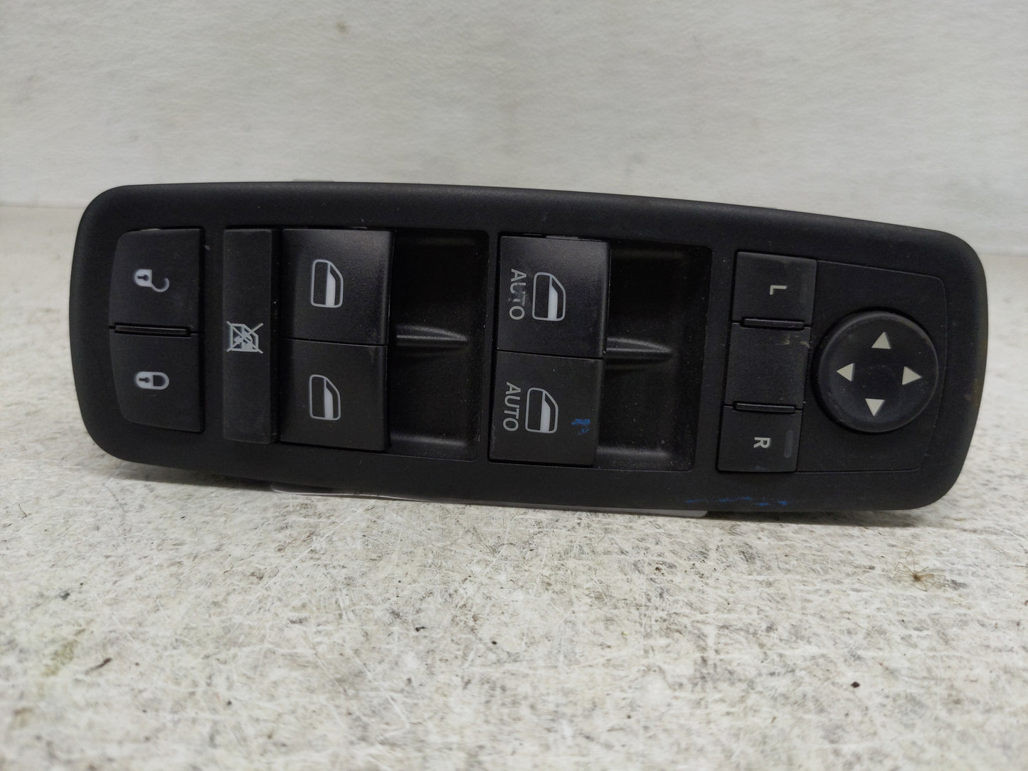 2019 Dodge Caravan Master Power Window Switch Replacement Driver Side Left P/N:68298866AA Fits OEM Used Auto Parts - Oemused